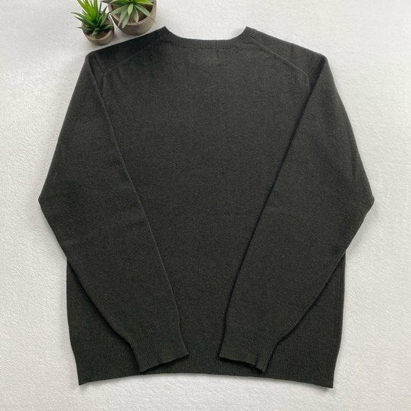 Eddie Bauer Stretch Lambswool Blend Knit Long Sleeve V Neck Pullover Sweater - Picture 2 of 14